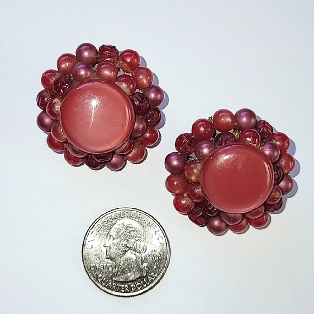 KARU ARKE MOONGLOW LUCITE CLIP EARRINGS - Picture 2 of 7